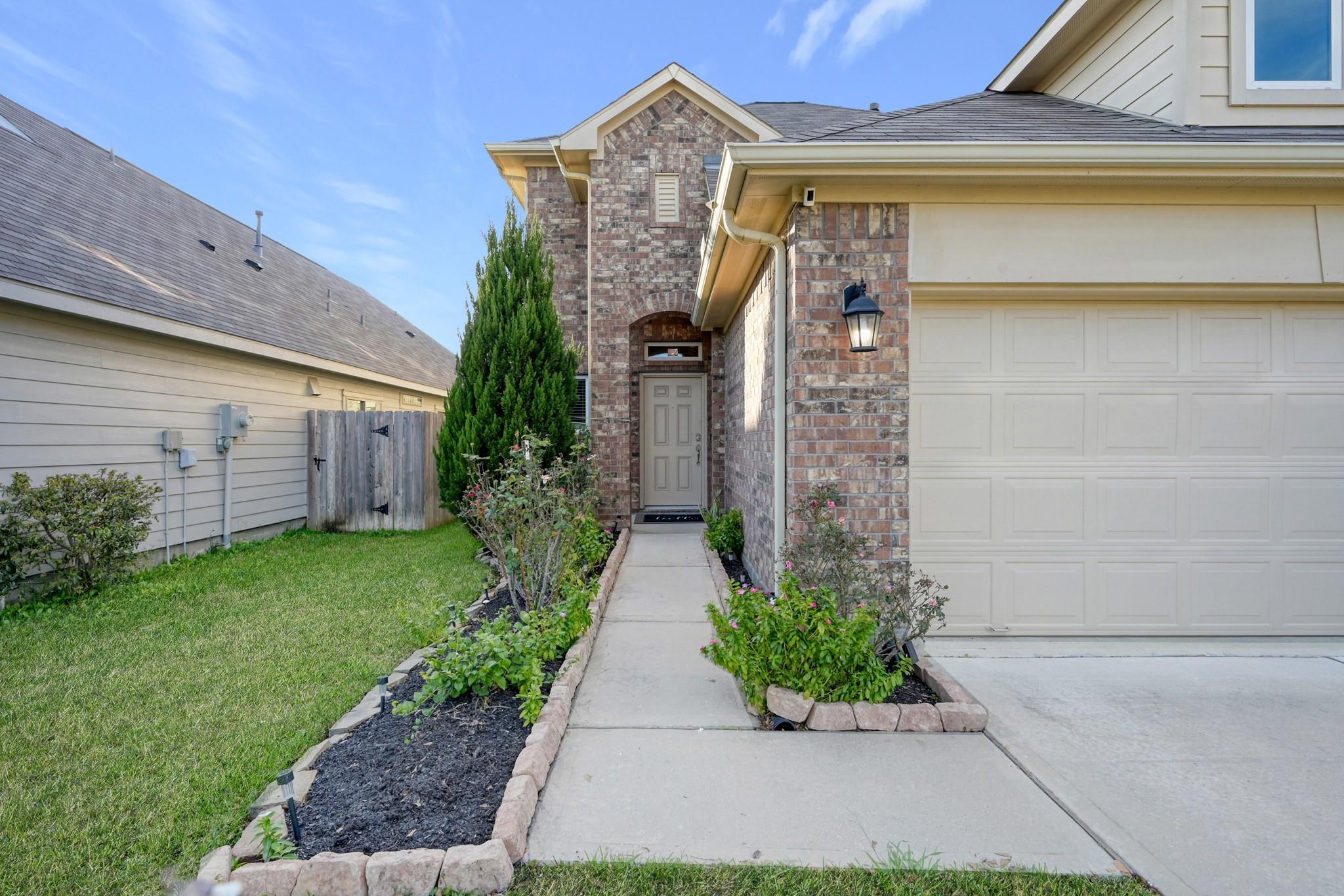 2811 Wilde Redbud Lane