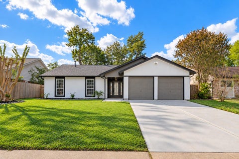 Photo of 7714 Summer Glen Lane, Houston, TX 77072 (MLS # 21524306)