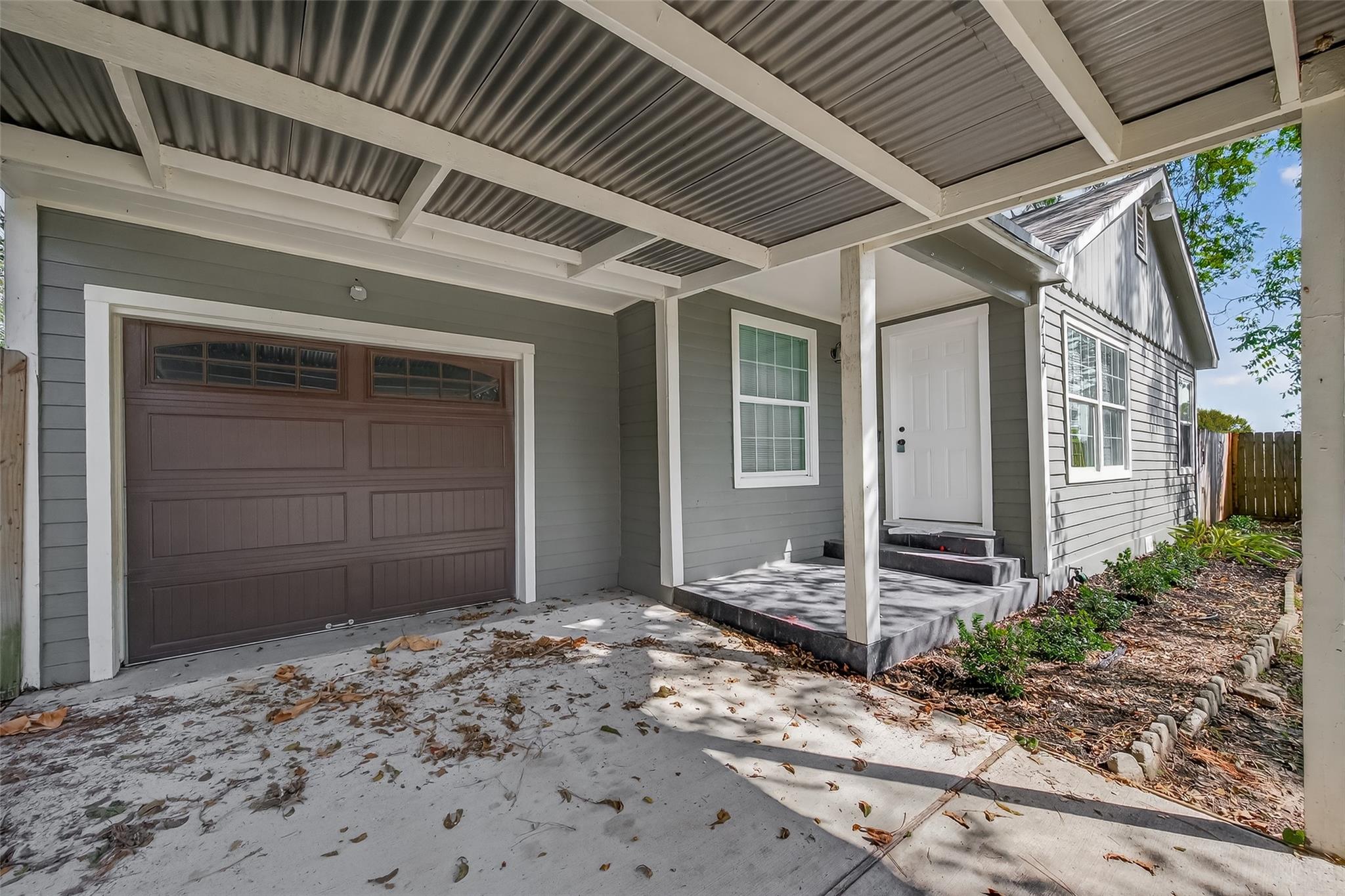 714 E Humble Street