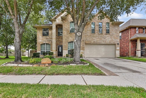 Photo of 26032 Royal Emerald Lane, Kingwood, TX 77339 (MLS # 33678225)