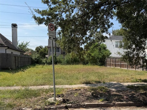 Vacant Land For Sale - 2810 Rosewood Street<br/> Houston, TX 77021