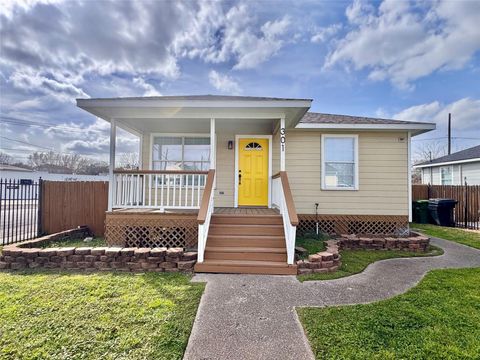 301 Enid Street Houston TX 77009