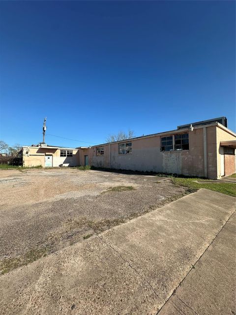 8243 Telephone Road Houston TX 77061