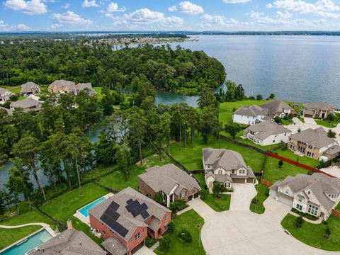 Photo of 13710 Nubenbrook Lake Drive, Houston, TX 77044 (MLS # 16067694)