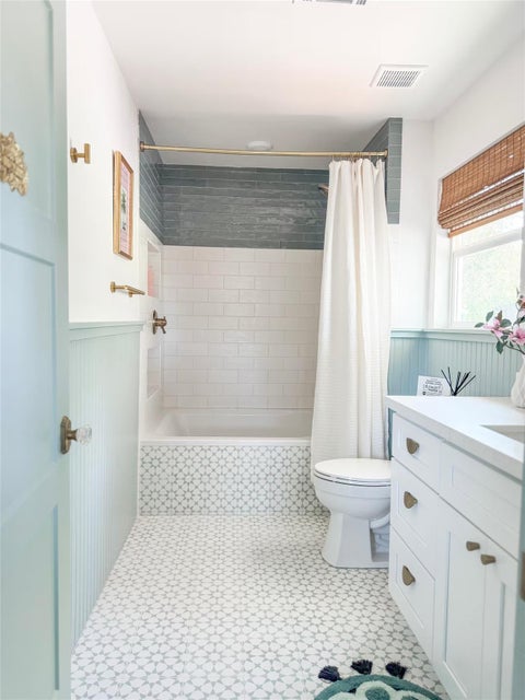 Tiny photo for 26815 W Hardy Road, Spring, TX 77373 (MLS # 14258352)