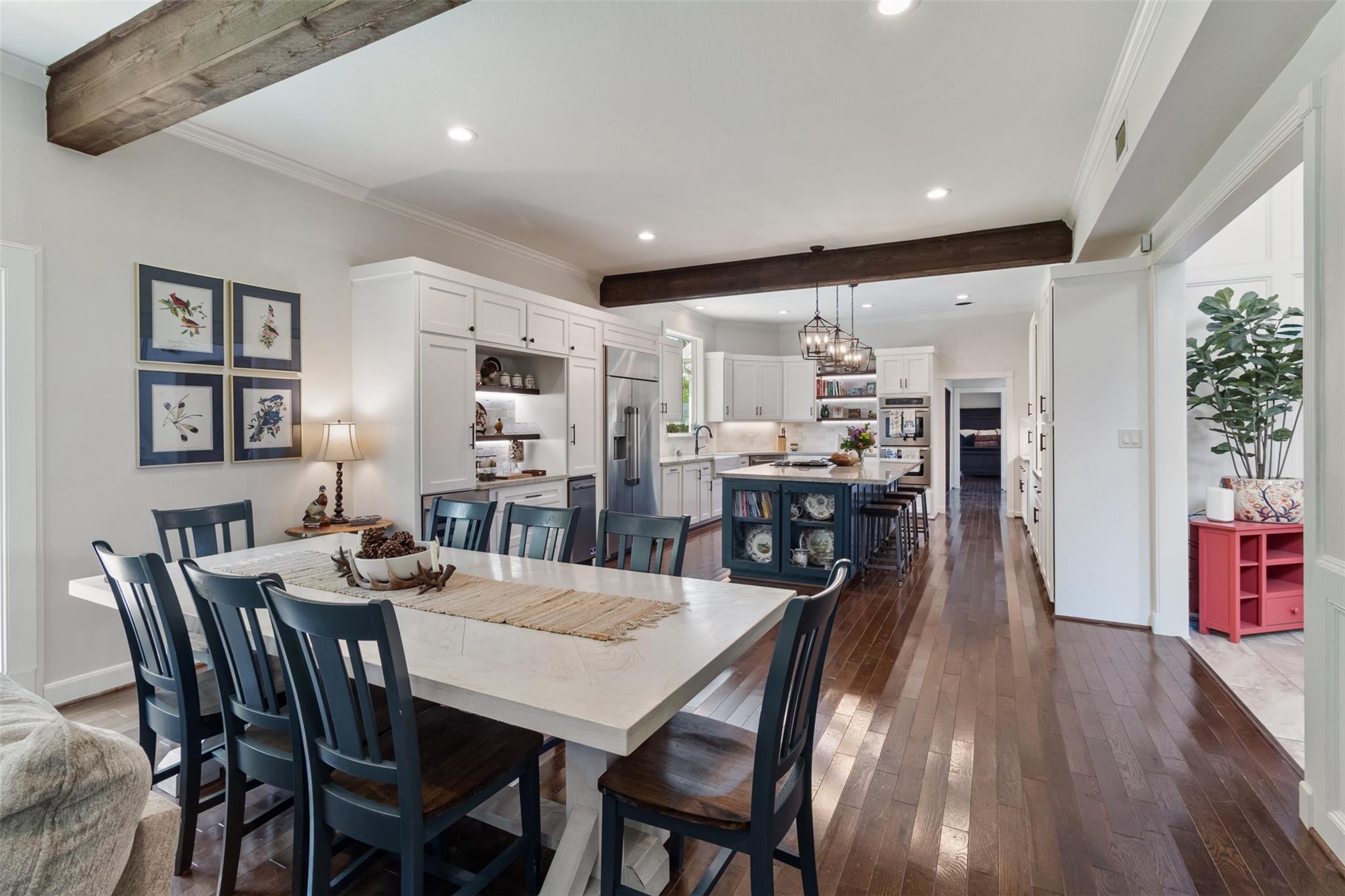 2215 Pecan Lake Drive