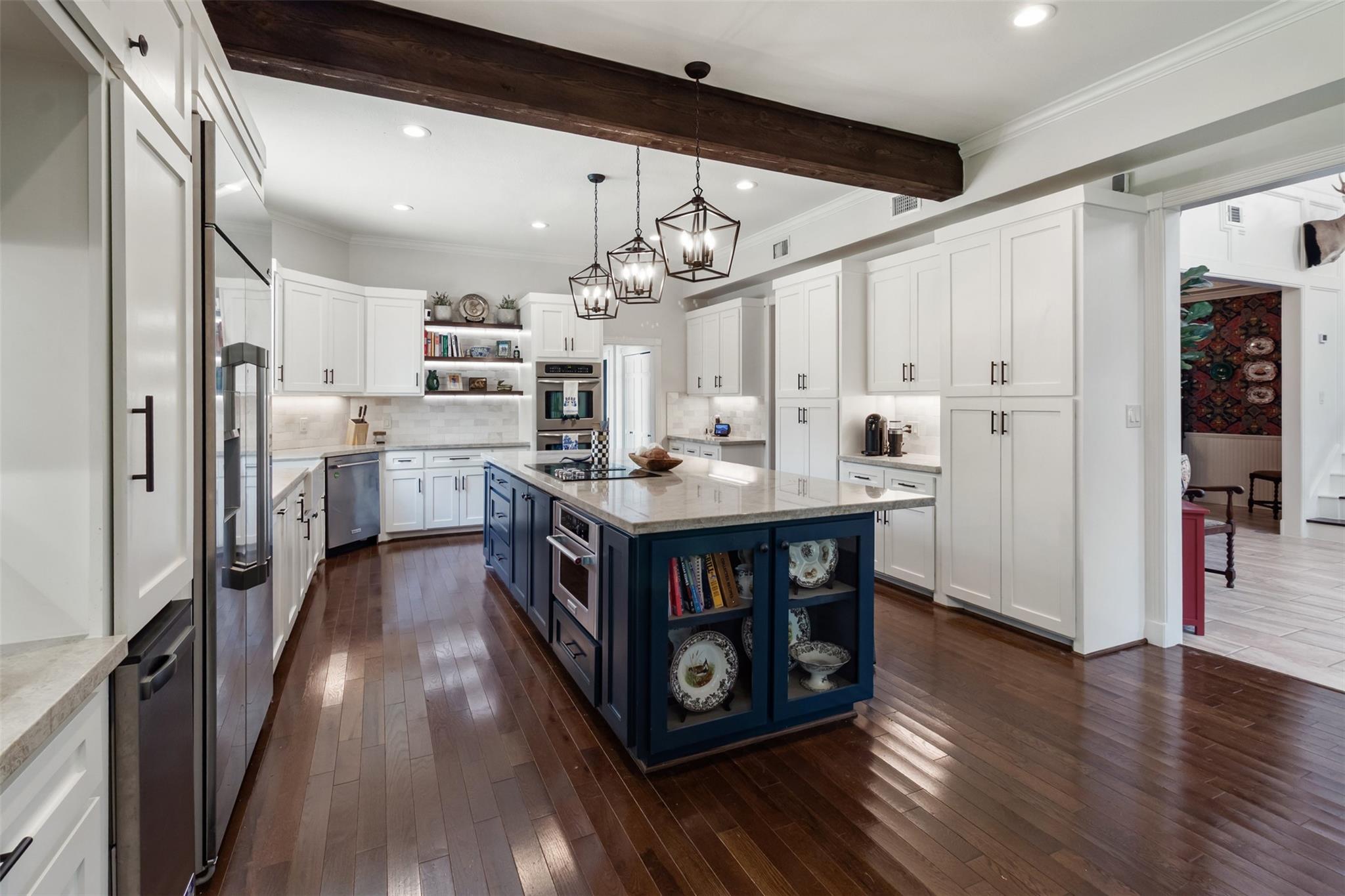 2215 Pecan Lake Drive