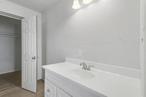 Tiny photo for 8754 Guinevere Street, Houston, TX 77029 (MLS # 14200837)