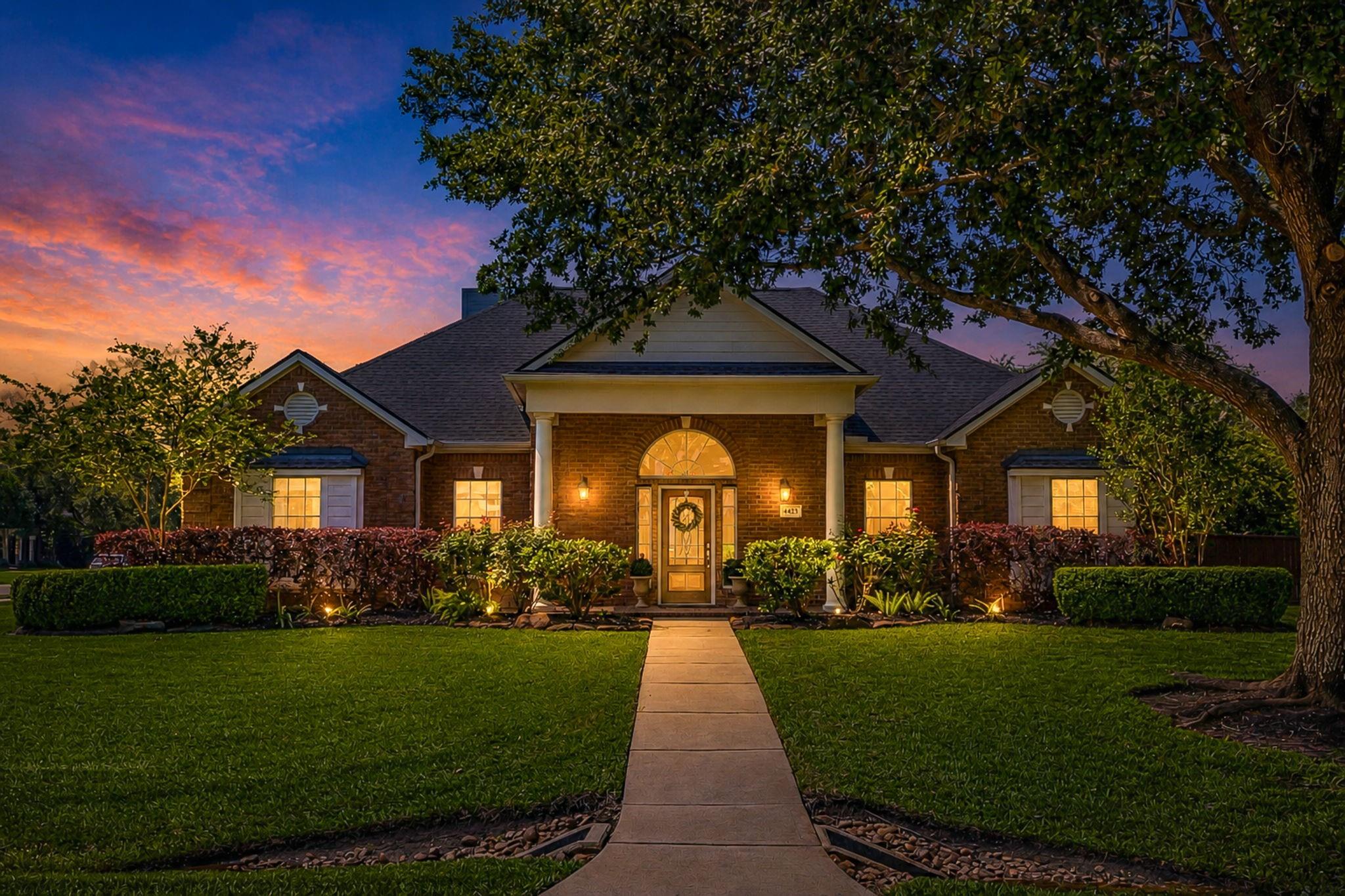 4423 Weston Drive