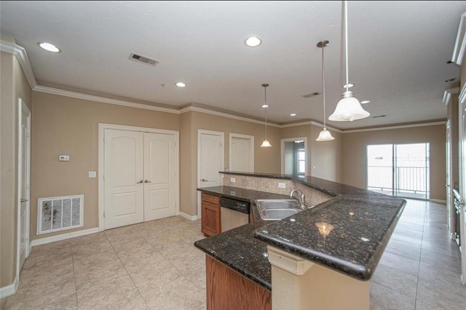 7037 Kingston Cove 217