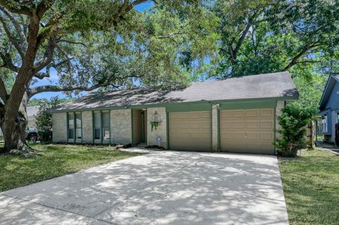 Photo of 19614 Leaning Timbers Drive, Humble, TX 77346 (MLS # 5084384)