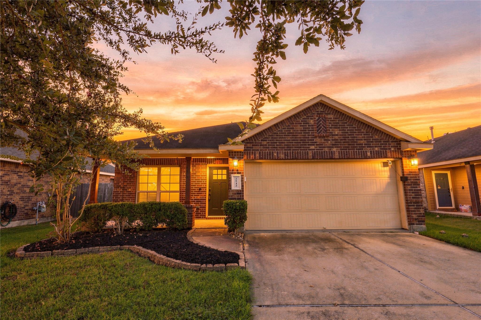 2913 Landing Edge Lane