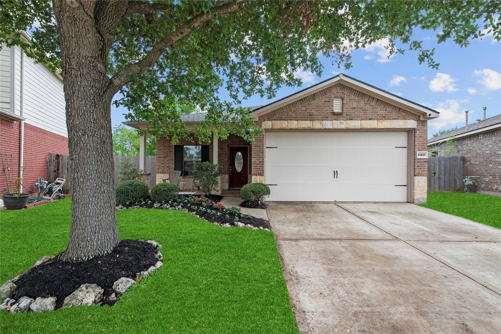 Photo of 23827 S Newport Bend, Katy, TX 77494 (MLS # 93888360)