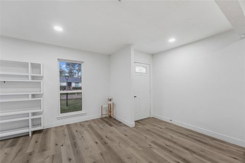 Tiny photo for 9618 Glenwood Forest Drive, Houston, TX 77078 (MLS # 18908773)