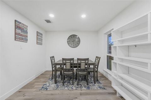 Tiny photo for 9618 Glenwood Forest Drive, Houston, TX 77078 (MLS # 18908773)