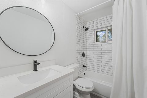 Tiny photo for 9618 Glenwood Forest Drive, Houston, TX 77078 (MLS # 18908773)