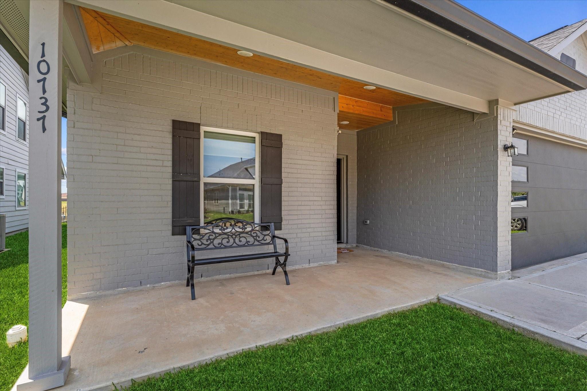 10737 S Lake Mist Lane