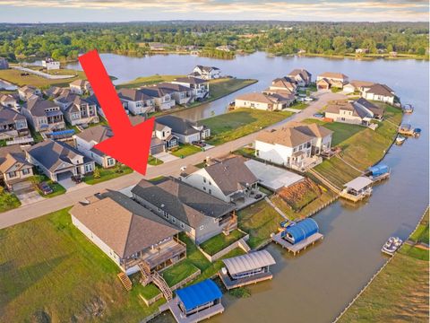 Photo of 10737 S Lake Mist Lane, Willis, TX 77318 (MLS # 77820392)