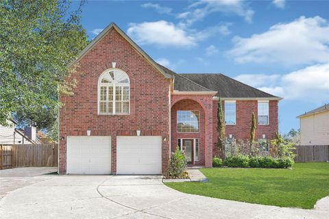 Photo of 1630 Trail Oaks Court, Houston, TX 77339 (MLS # 10653979)