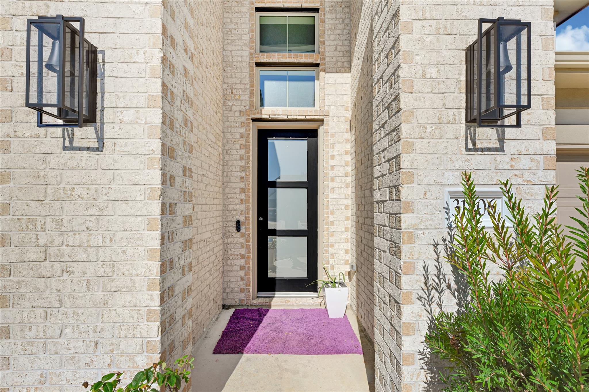 31406 Beacon Cove Trail