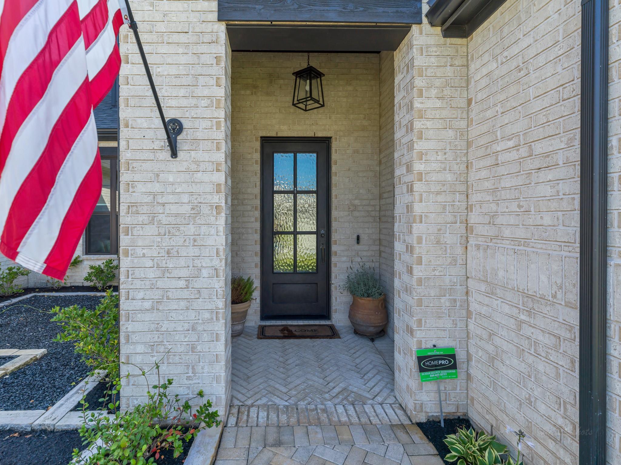 1045 Lakemont Bend Lane