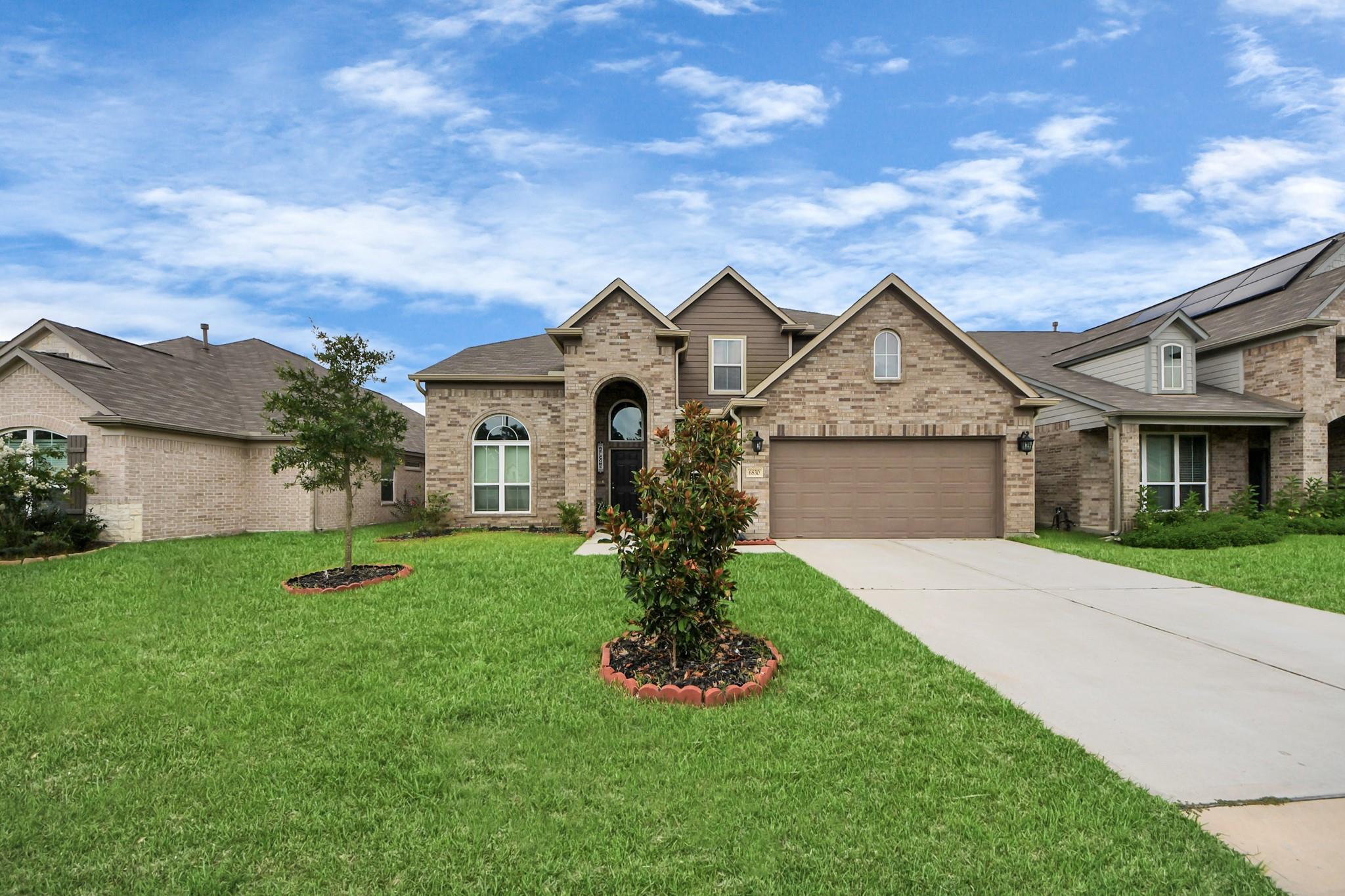 6830 Cypress Woods Mist Trail
