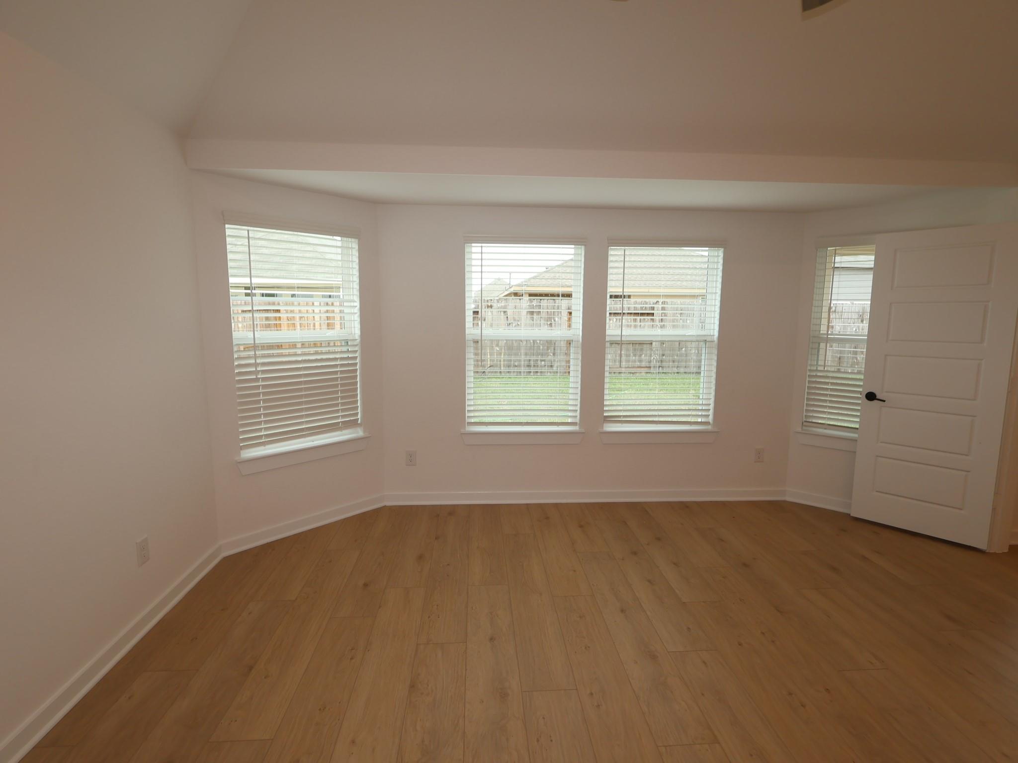 1607 Westland Lane