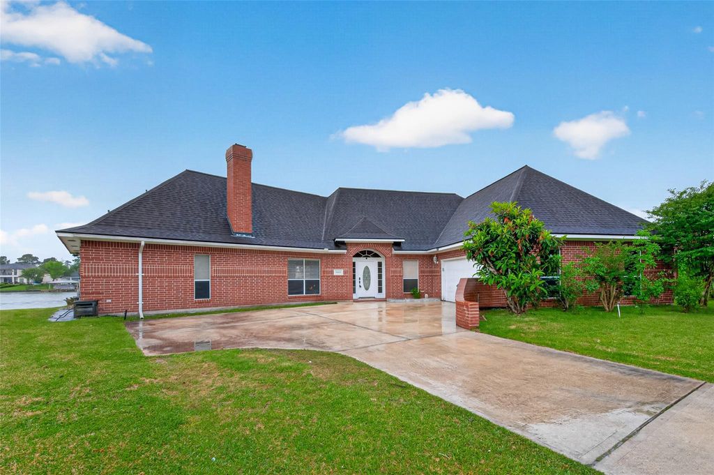 Photo of 18802 Decathalon Court, Houston, TX 77346 (MLS # 56398878)