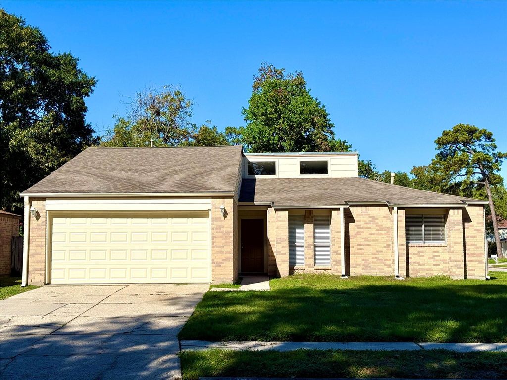 Photo of 2435 Summer Spring Drive, Spring, TX 77373 (MLS # 4399590)