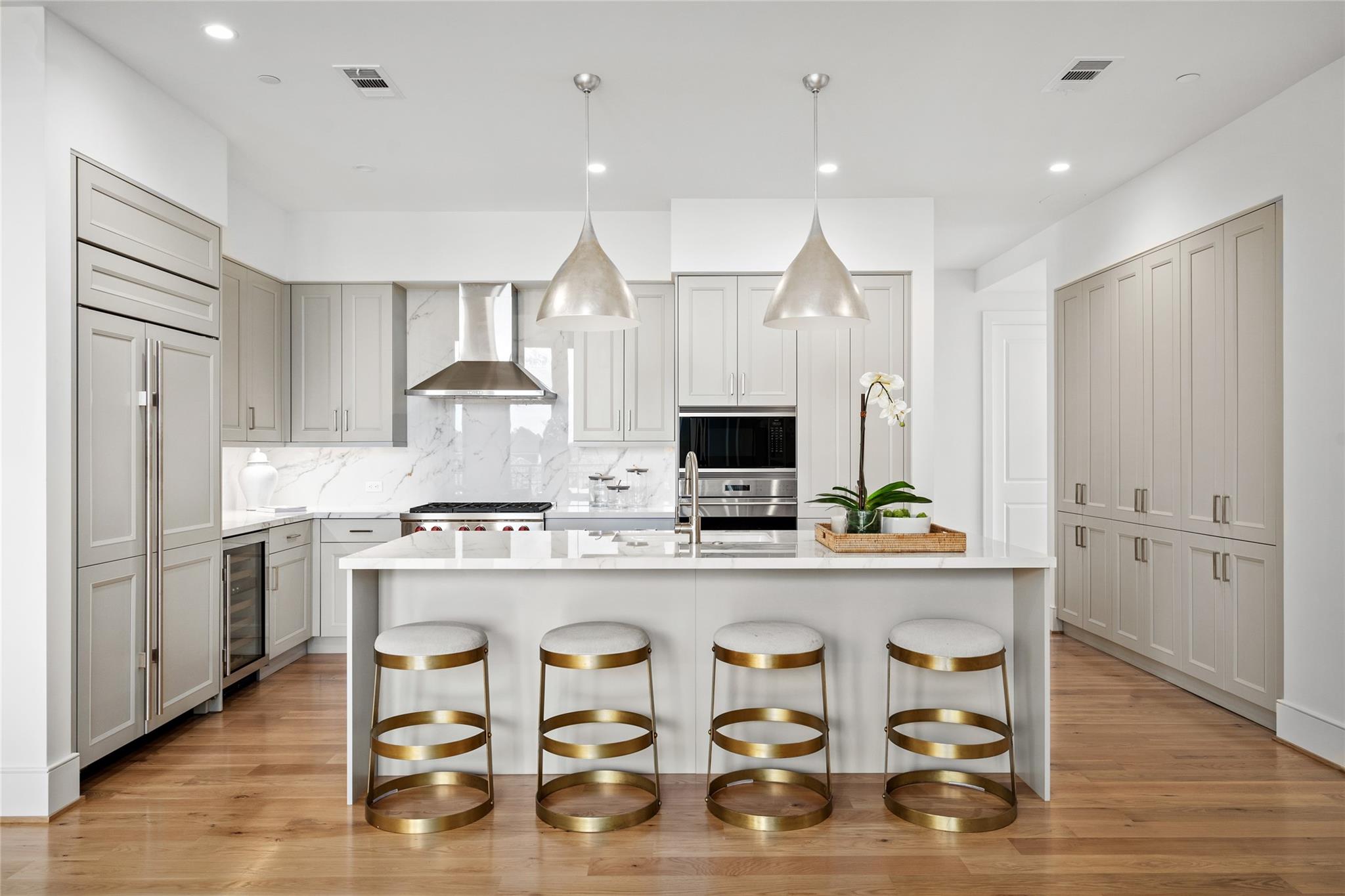 2419 Mimosa Street 801