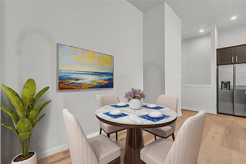 Tiny photo for 144 Knightsbridge Park Lane, Houston, TX 77018 (MLS # 53939103)