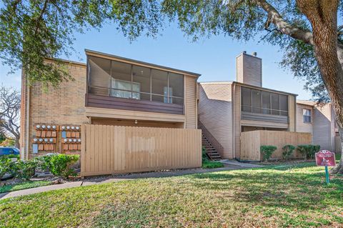 Photo of 10555 Turtlewood Court #2505, Houston, TX 77072 (MLS # 82467654)
