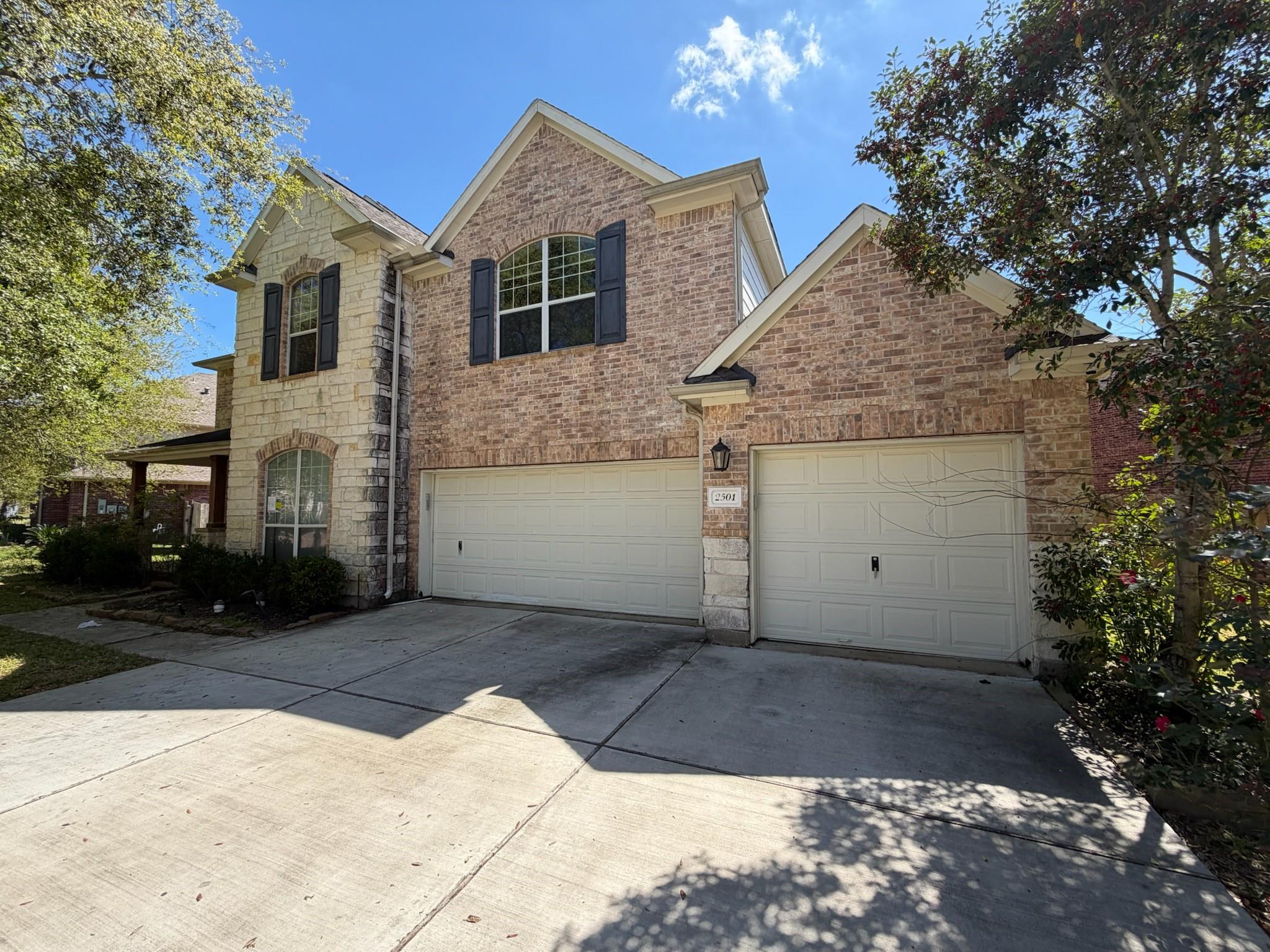 2501 Rose Bay Drive
