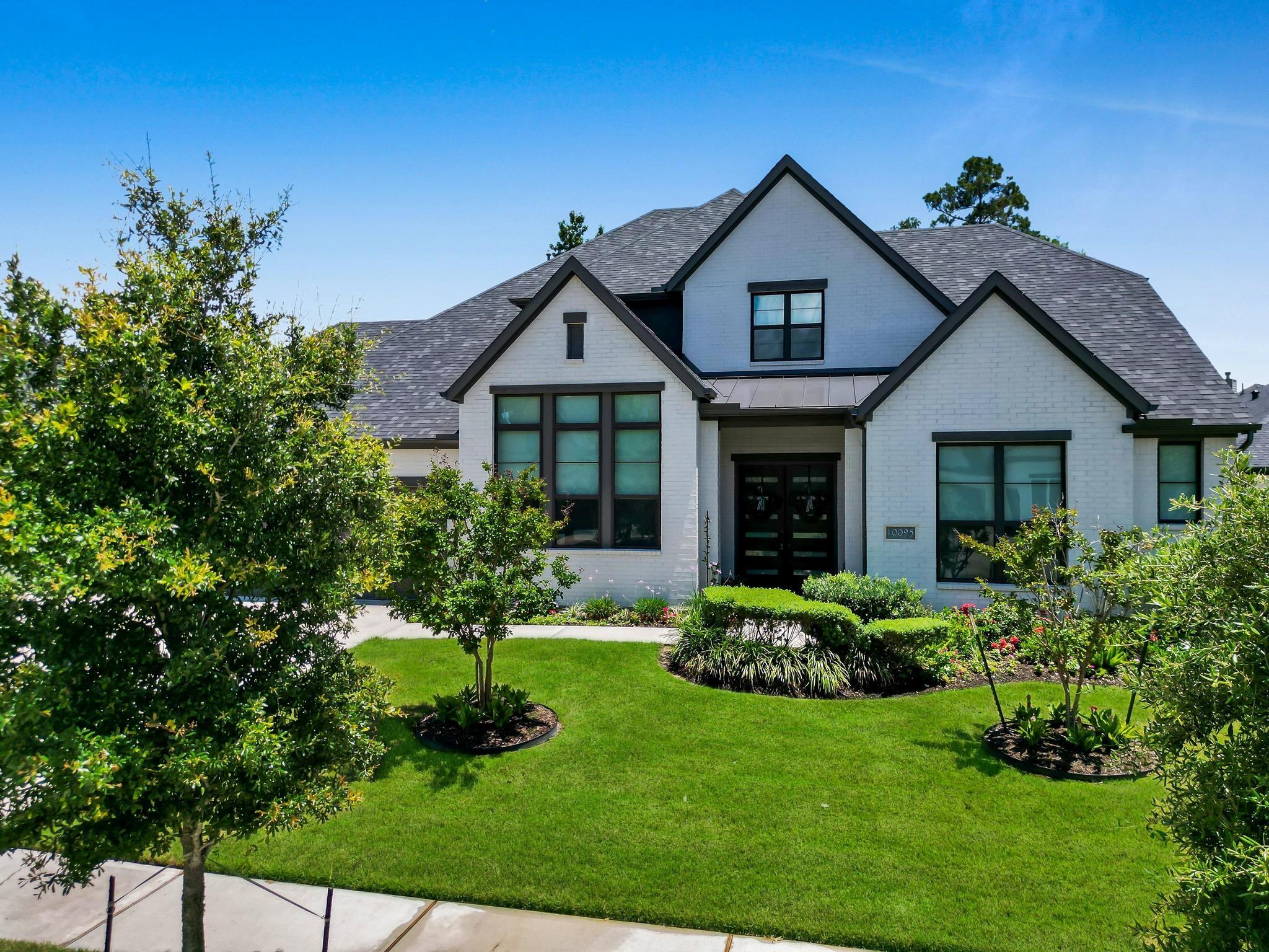 10095 S Goshawk Trail