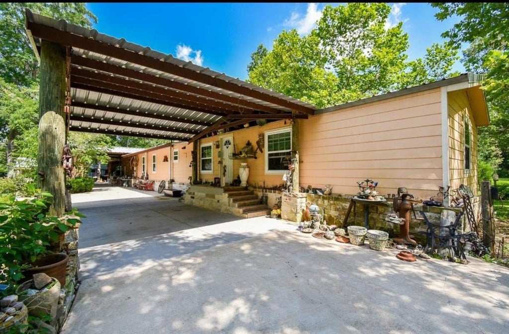 Photo of 39551 Donigan Road, Brookshire, TX 77423 (MLS # 77853945)