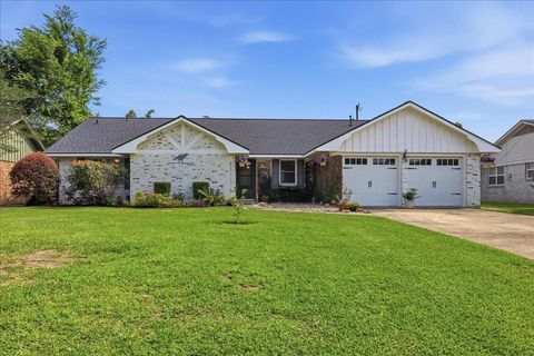 Photo of 6155 Westgate Dr DR, Beaumont, TX 77706 (MLS # 21689489)