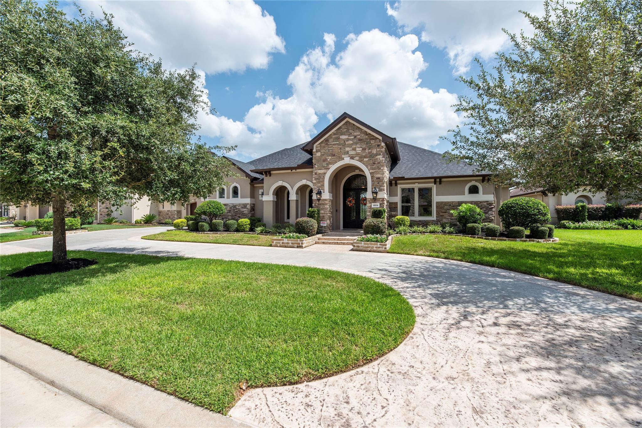 10114 E Frio River Circle N