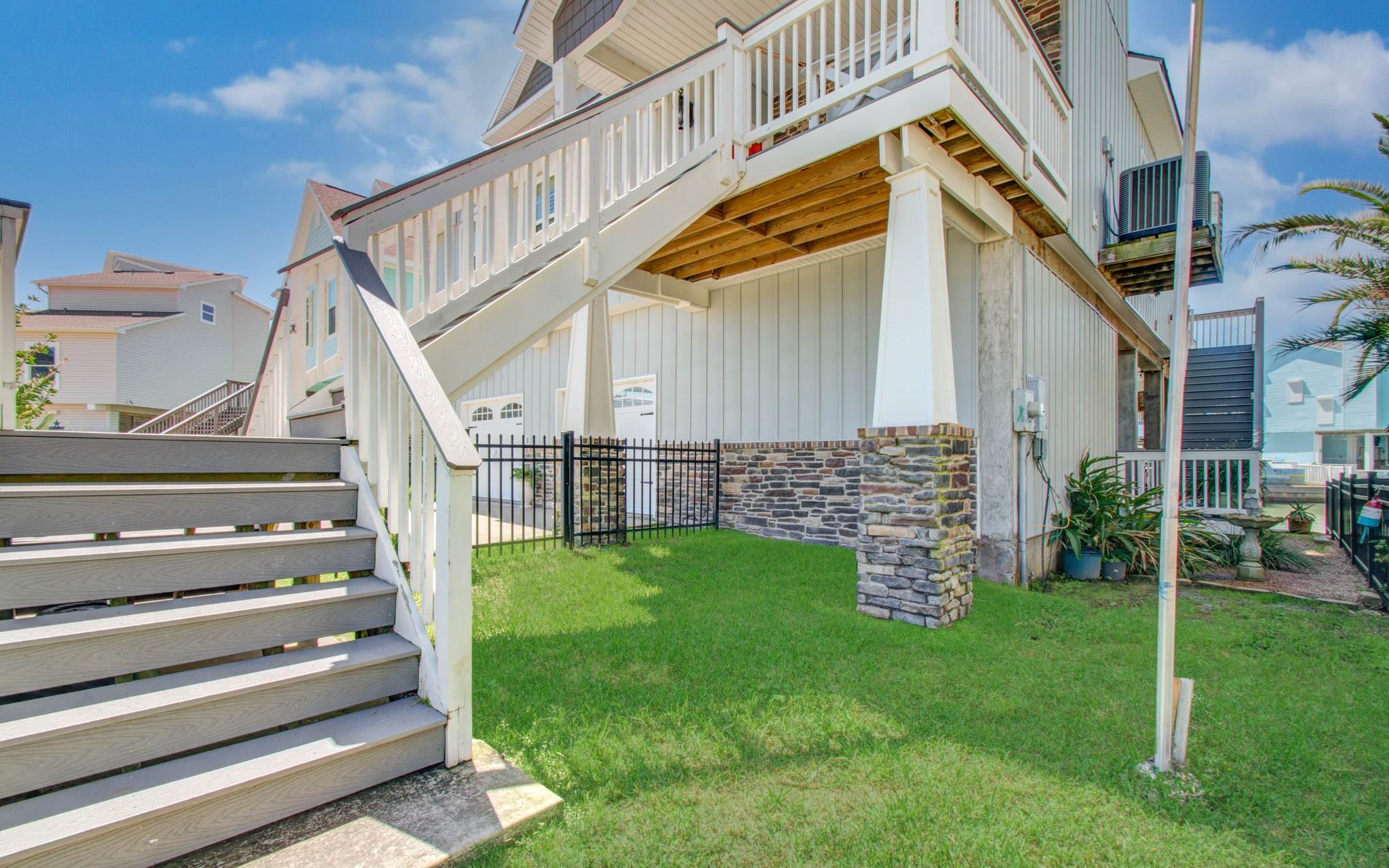 215 Lokai Street