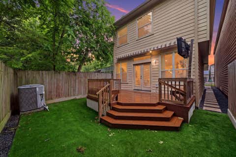 Photo of 5539 Kiam Street, Houston, TX 77007 (MLS # 14657429)
