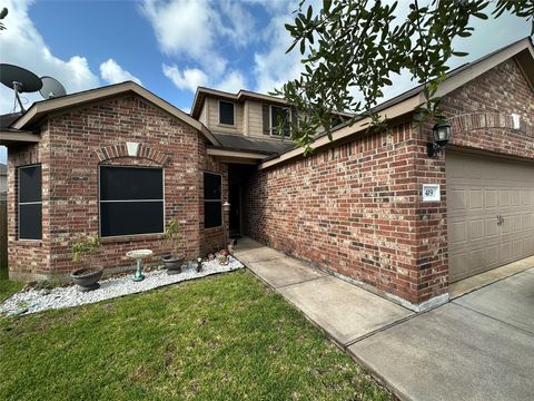 Photo of 419 Turquoise Trade Drive, La Marque, TX 77568 (MLS # 80668833)