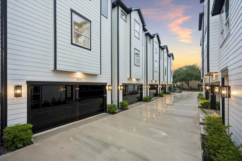 Photo of 1514 Winter Street, Houston, TX 77007 (MLS # 55651393)