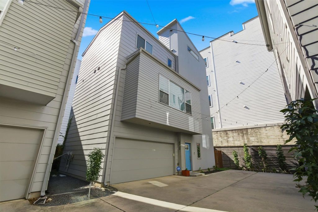 Photo of 4704 Crawford Street, Houston, TX 77004 (MLS # 58800015)