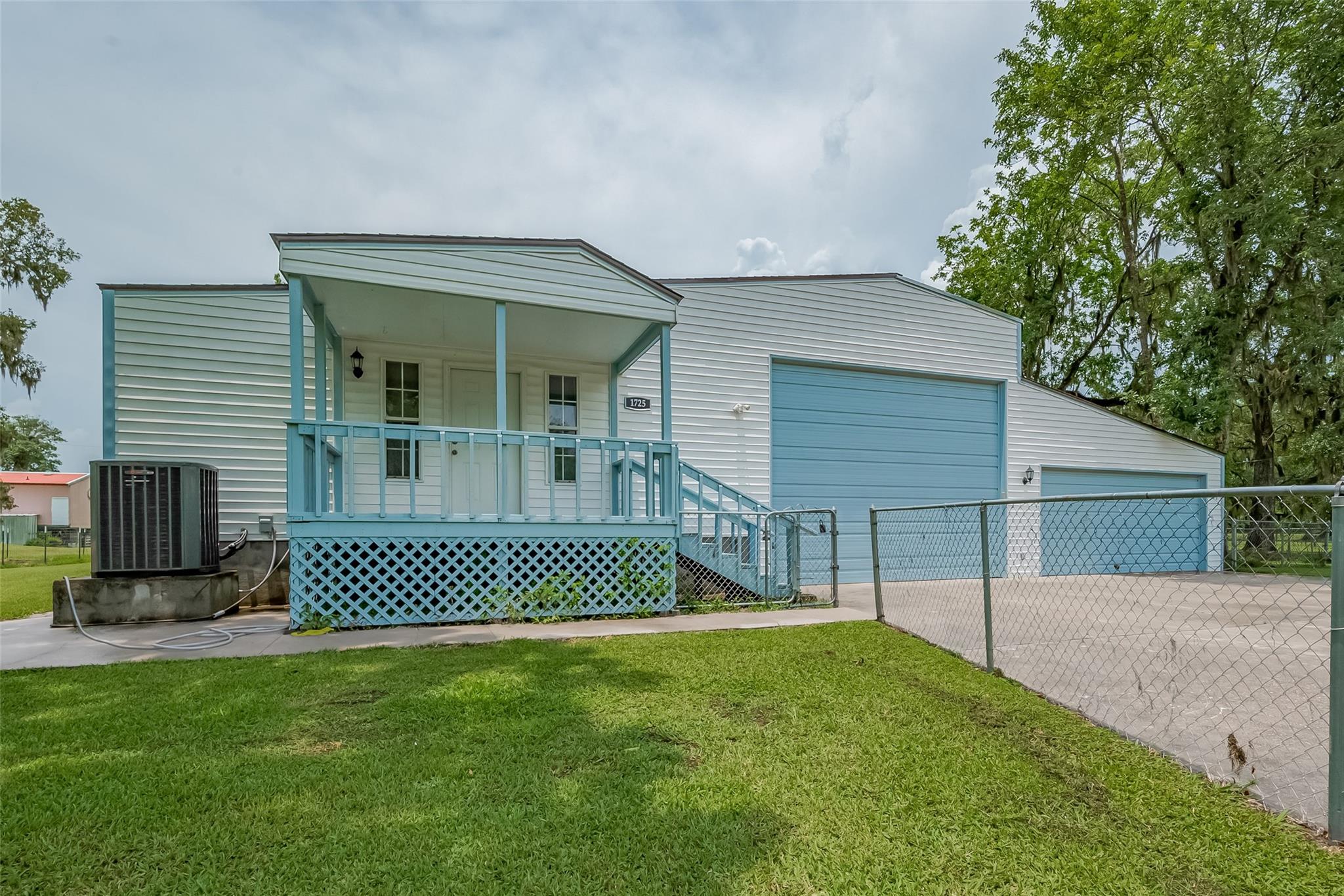 1725 County Road 244