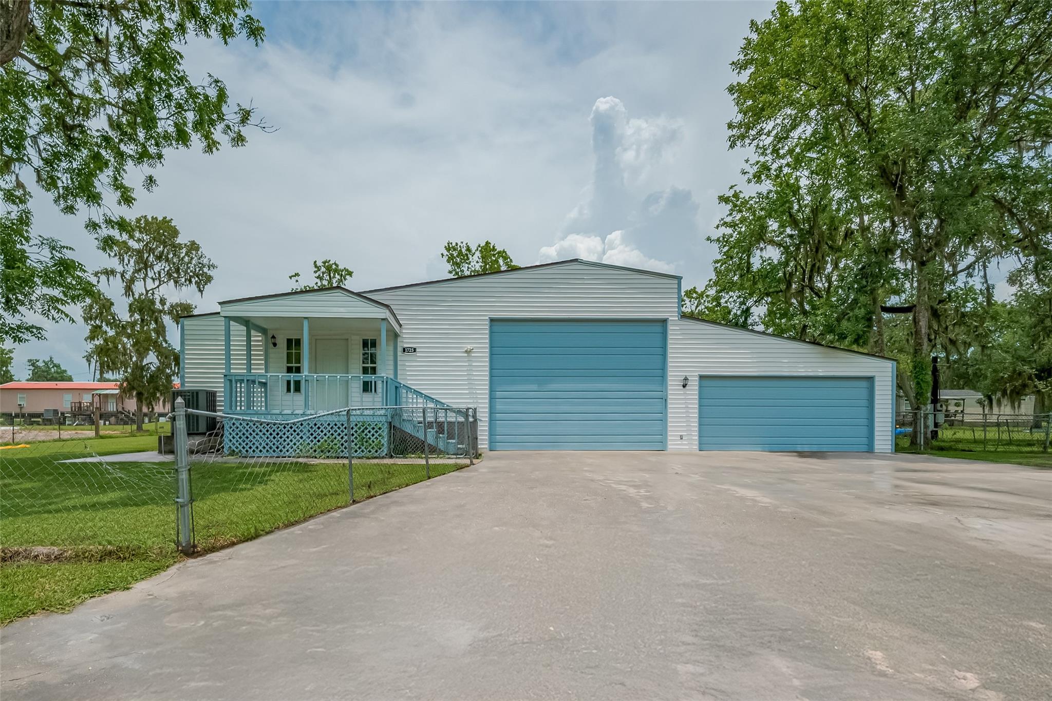 1725 County Road 244