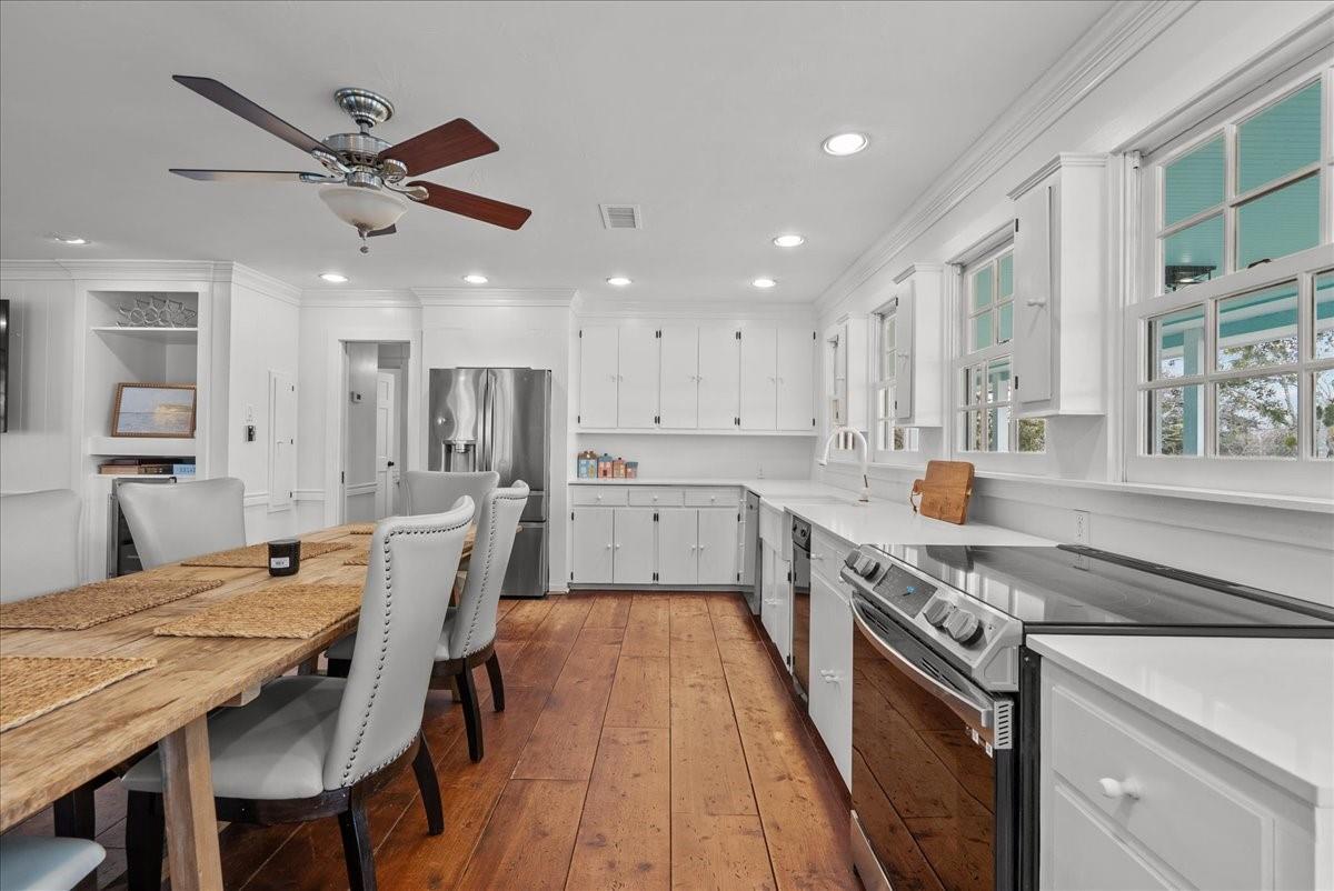 462 Exotic Isle Drive