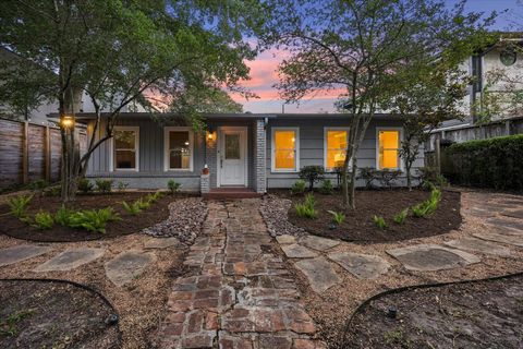 Photo of 1931 Bissonnet Street, Houston, TX 77005 (MLS # 74250375)