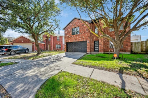 Homes For Sale - 7803 Black Bird Lane<br/> Baytown, TX 77523