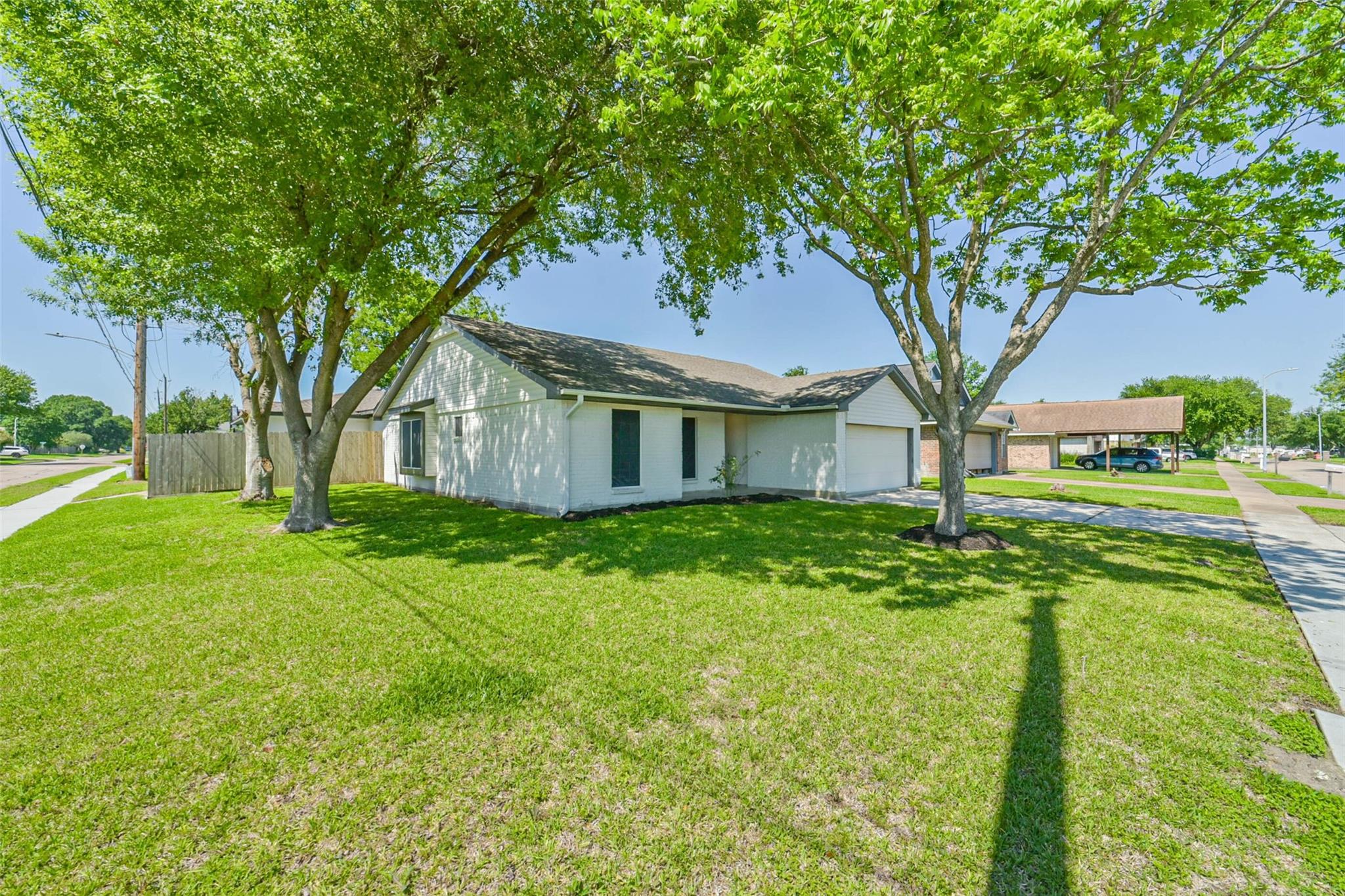 5034 Creekview Drive