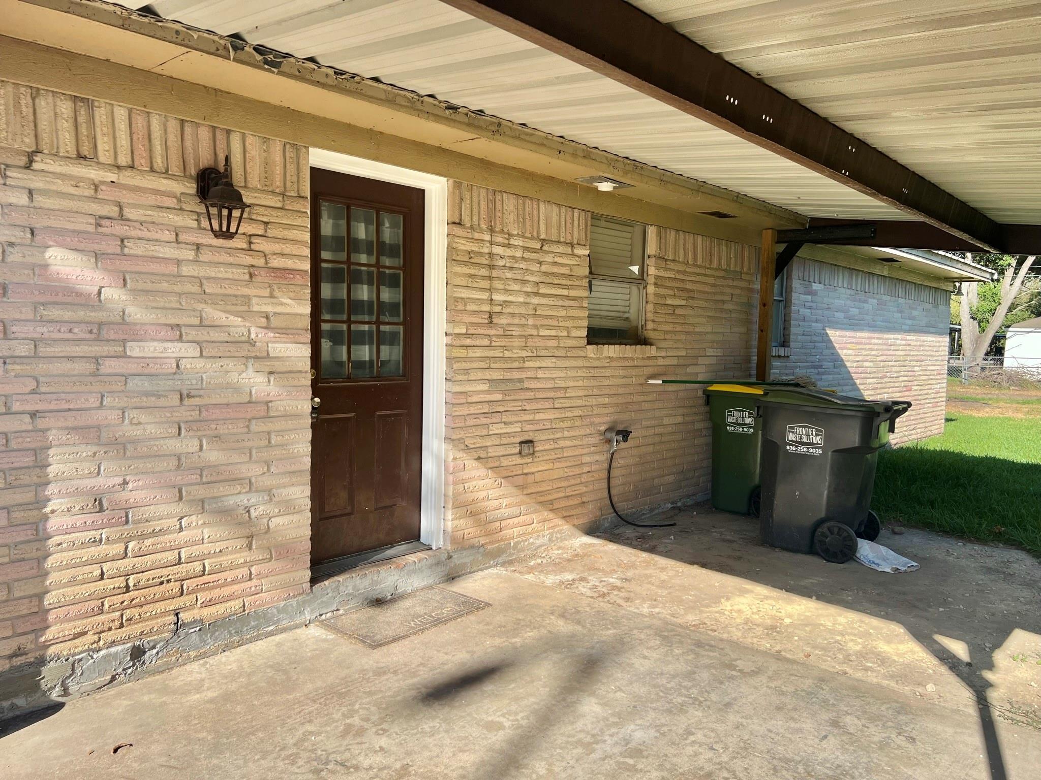 2521 Pearland Avenue