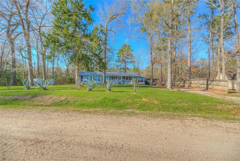 Tiny photo for 178 Inwood Drive, Livingston, TX 77351 (MLS # 88073303)